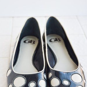 Gianni Bini navy and white polka dot flats Sz 7.5